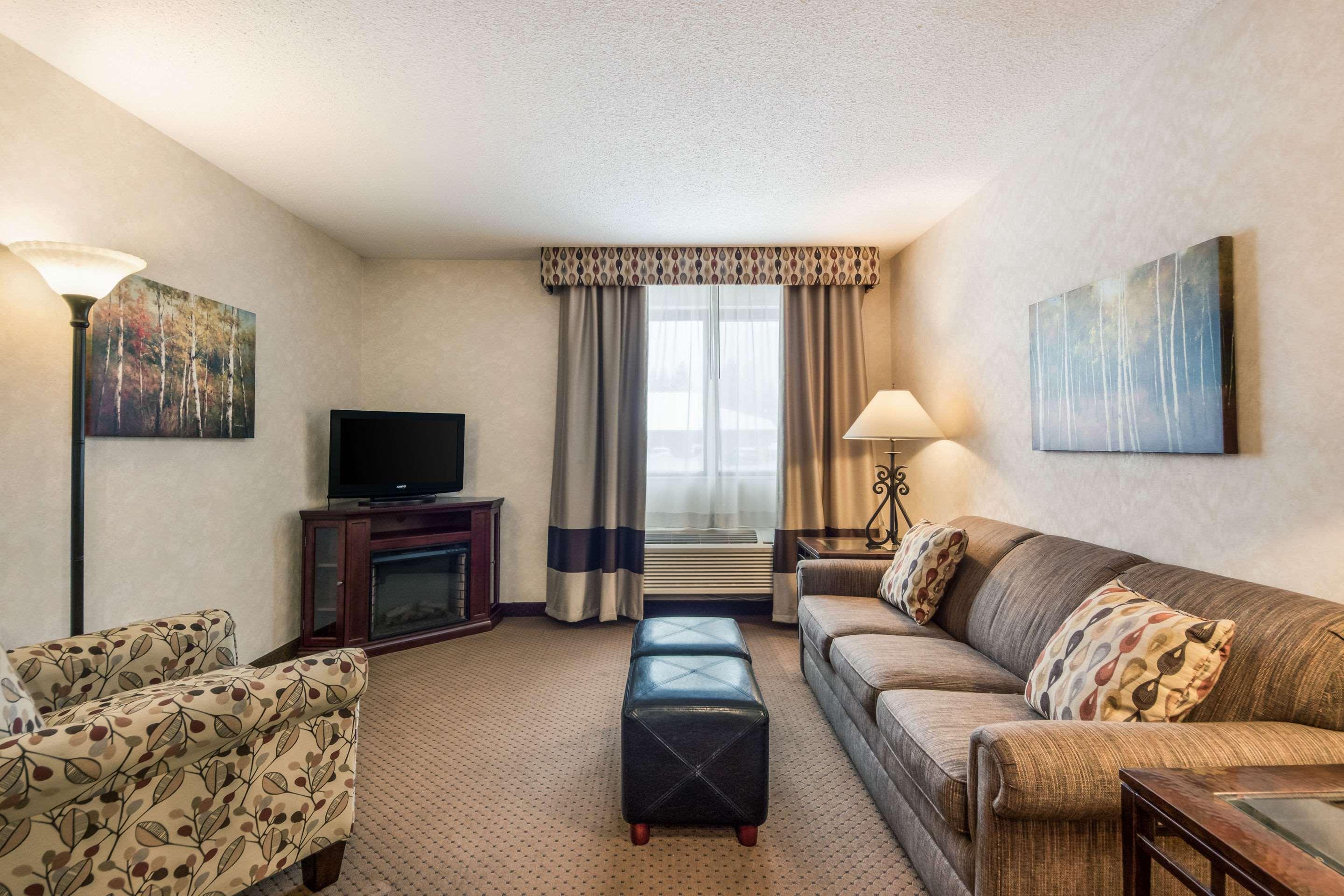Quality Inn & Suites Newberry Buitenkant foto